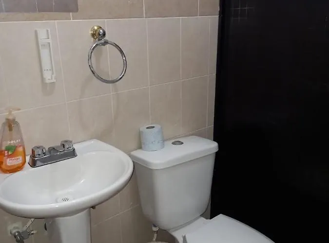 Habitación en casa particular Familia Sosa Suazo *