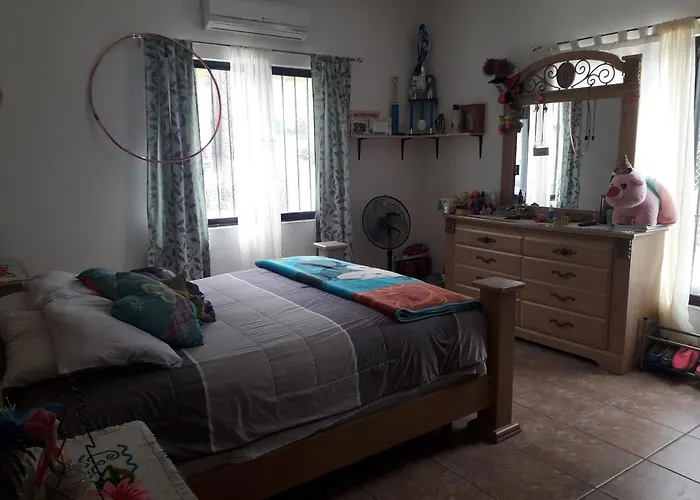 Habitación en casa particular Familia Sosa Suazo *